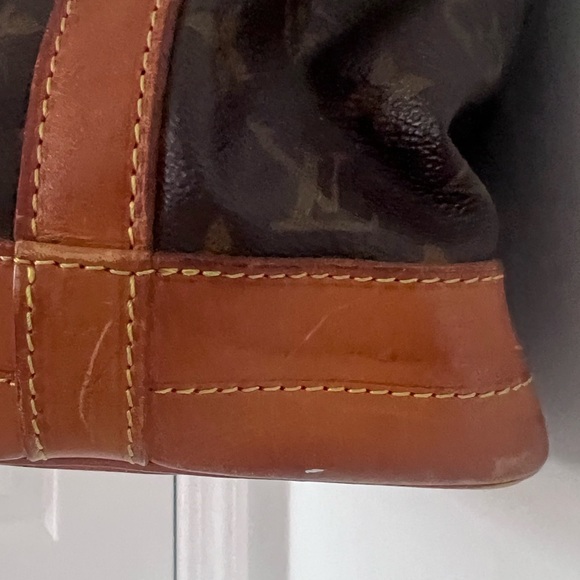 Louis Vuitton Monogram Noe Bucket Bag - Picture 8 of 14